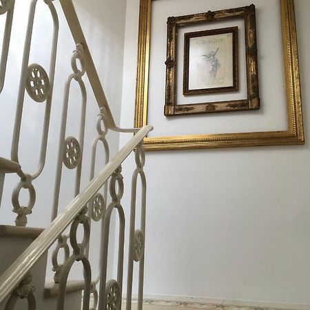 Masnadieri 18 Parma Bagian luar foto