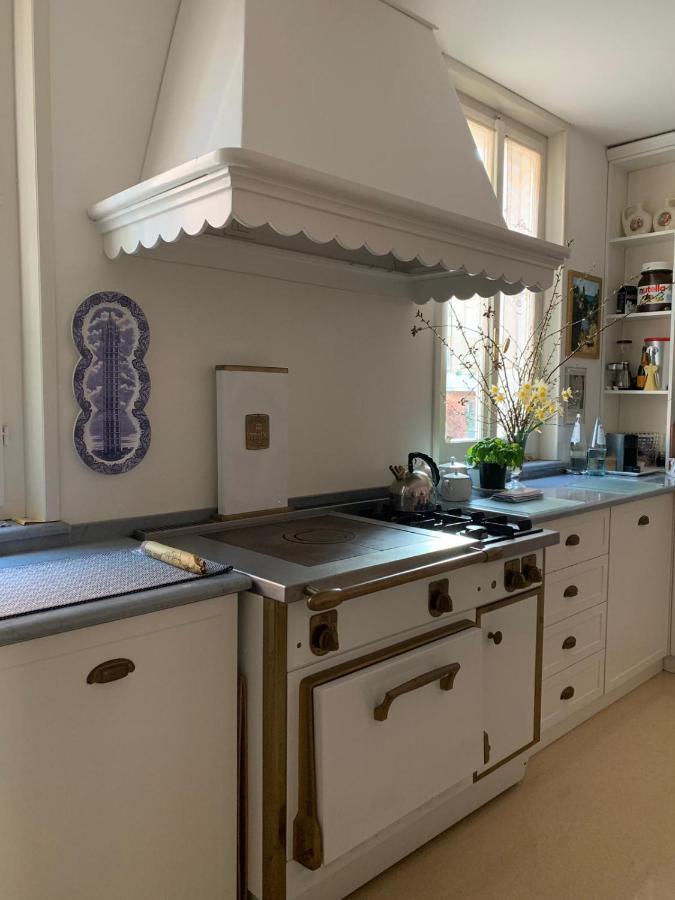 Masnadieri 18 Parma Bagian luar foto